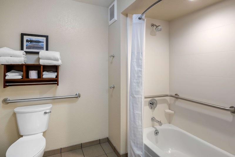 Photo of Comfort Inn & Suites Coeur d'Alene