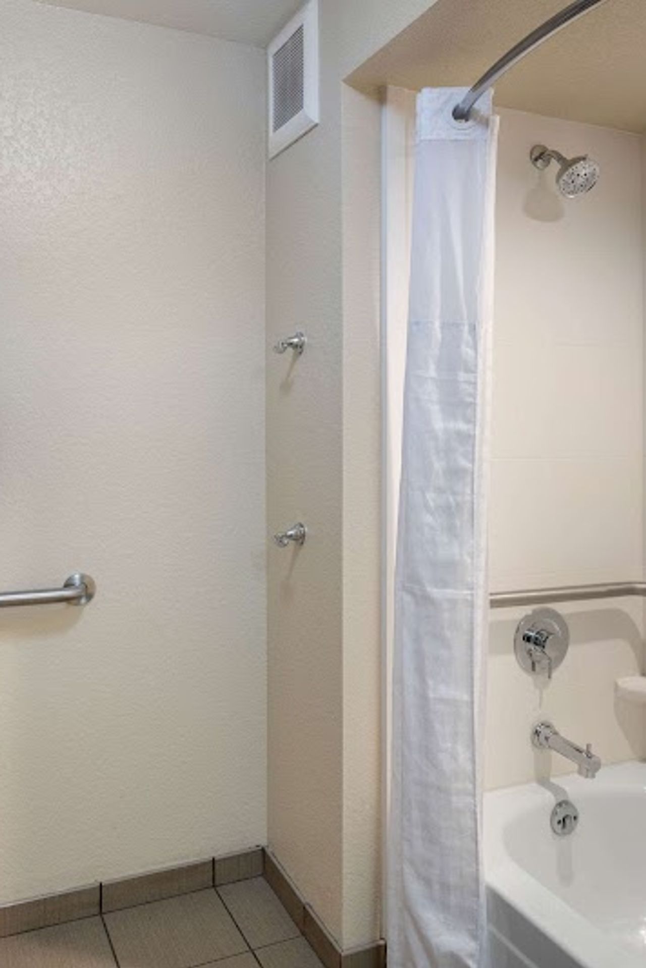 Photo of Comfort Inn & Suites Coeur d'Alene