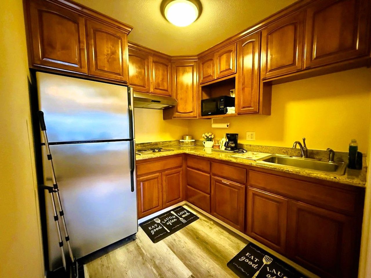 Photo of Monterey Bay Lodge - One-bedroom suite with full kitchen