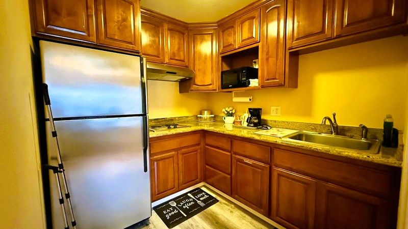 Photo of Monterey Bay Lodge - One-bedroom suite with full kitchen