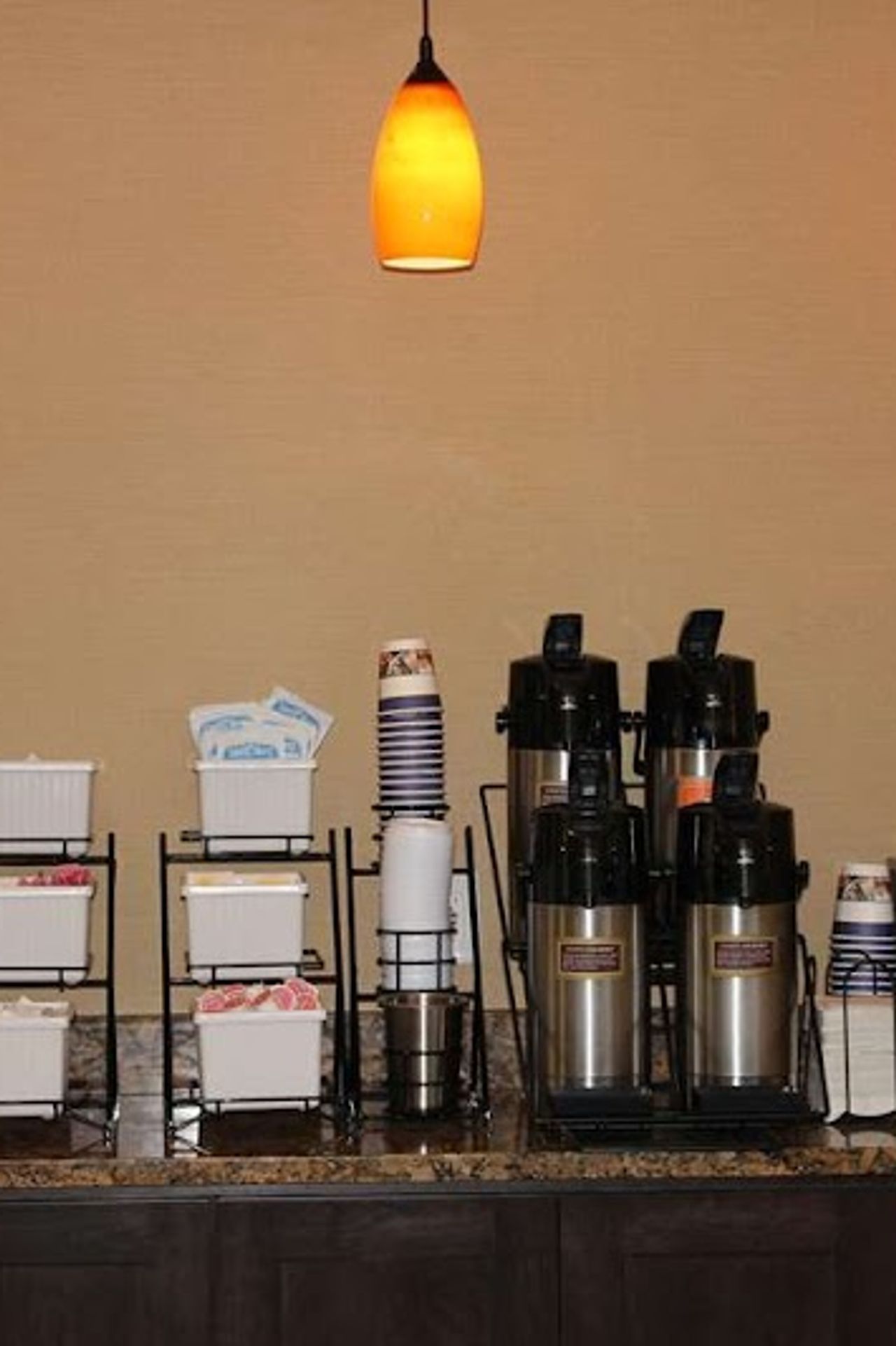 Photo of Best Western Grand Manor Inn - Complimentary breakfast