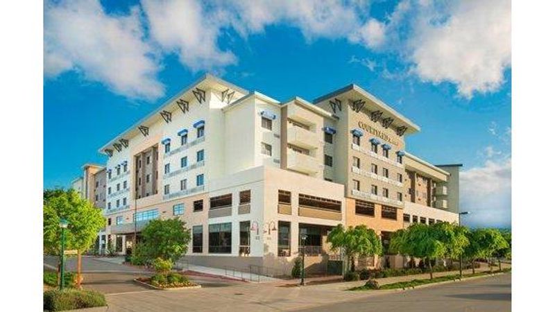 Courtyard Redwood City