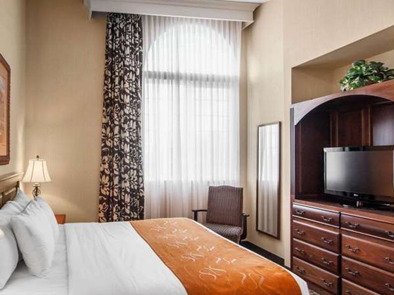 Photo of Comfort Suites