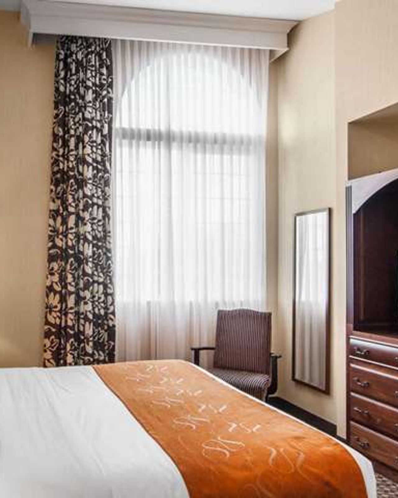 Photo of Comfort Suites