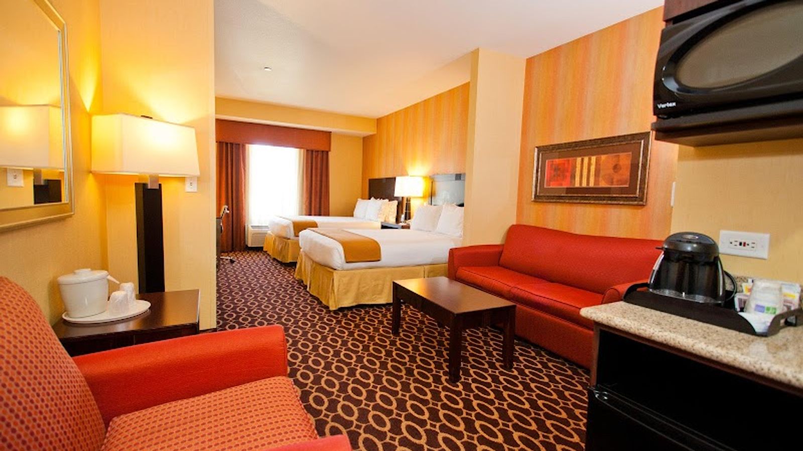 Photo of Holiday Inn Express & Suites Sacramento NE Cal Expo, an IHG Hotel