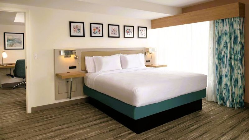 Hilton Garden Inn Tacoma Downtown - Suite