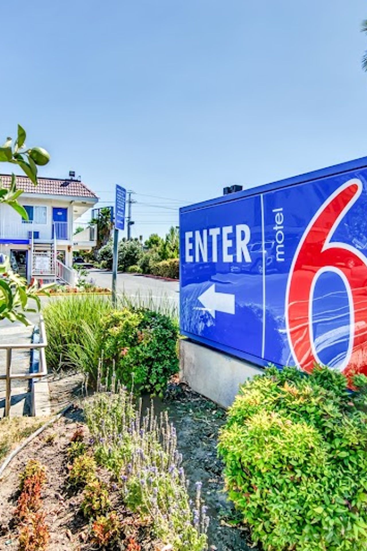 Photo of Motel 6 Stockton, CA - Charter Way West