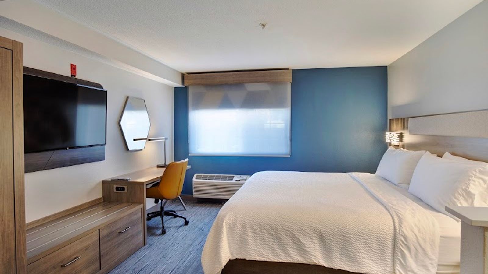 Photo of Holiday Inn Express Portland East - Troutdale, an IHG Hotel