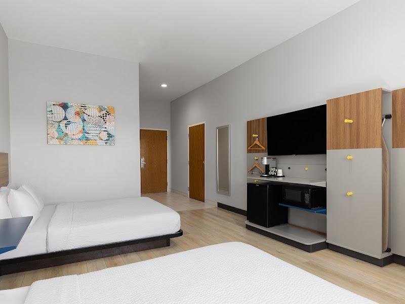 Photo of Microtel Inn & Suites by Wyndham Tracy