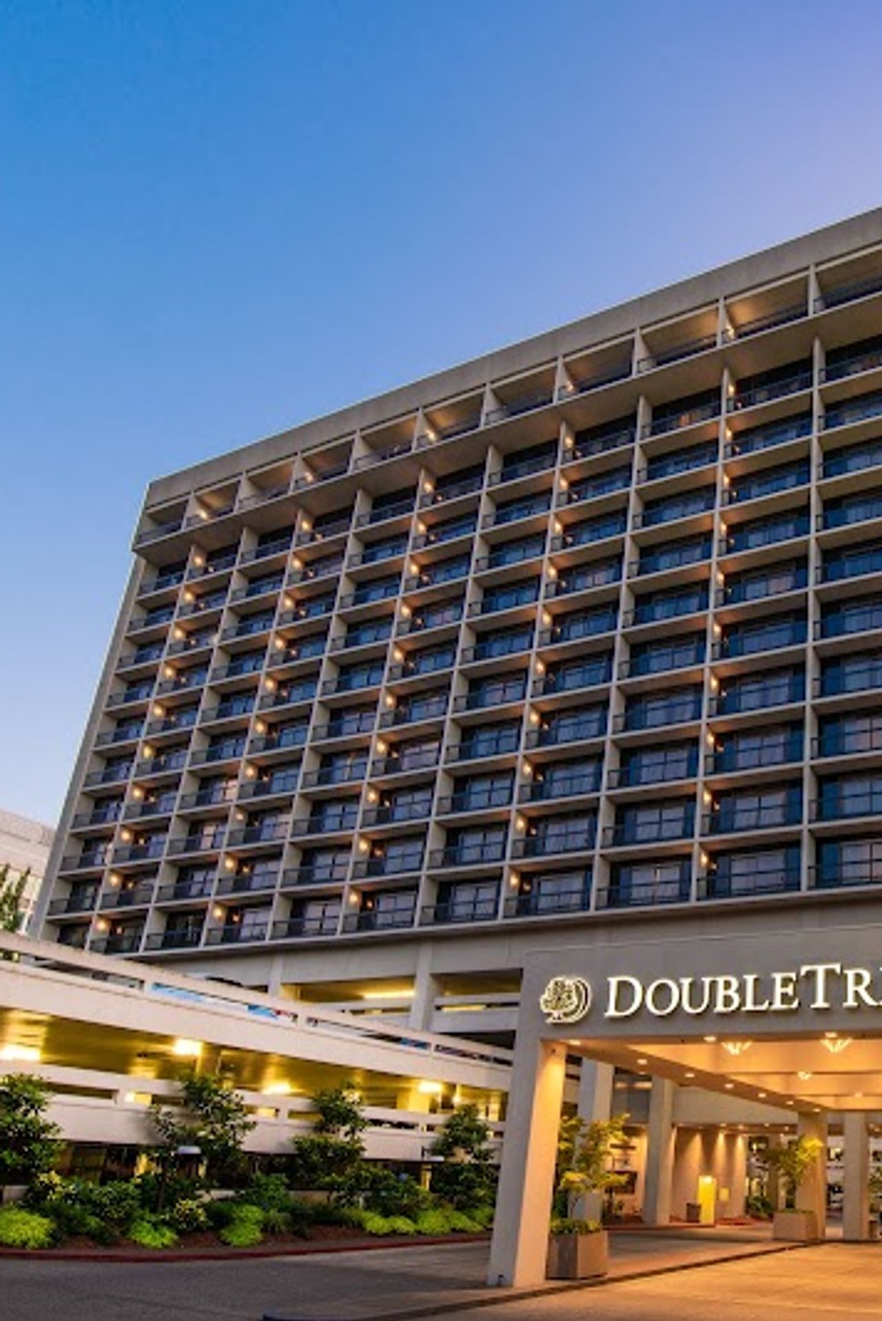 Photo of DoubleTree by Hilton Hotel Portland