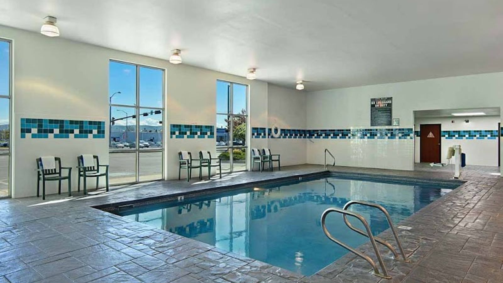 Photo of Oxford Suites Yakima