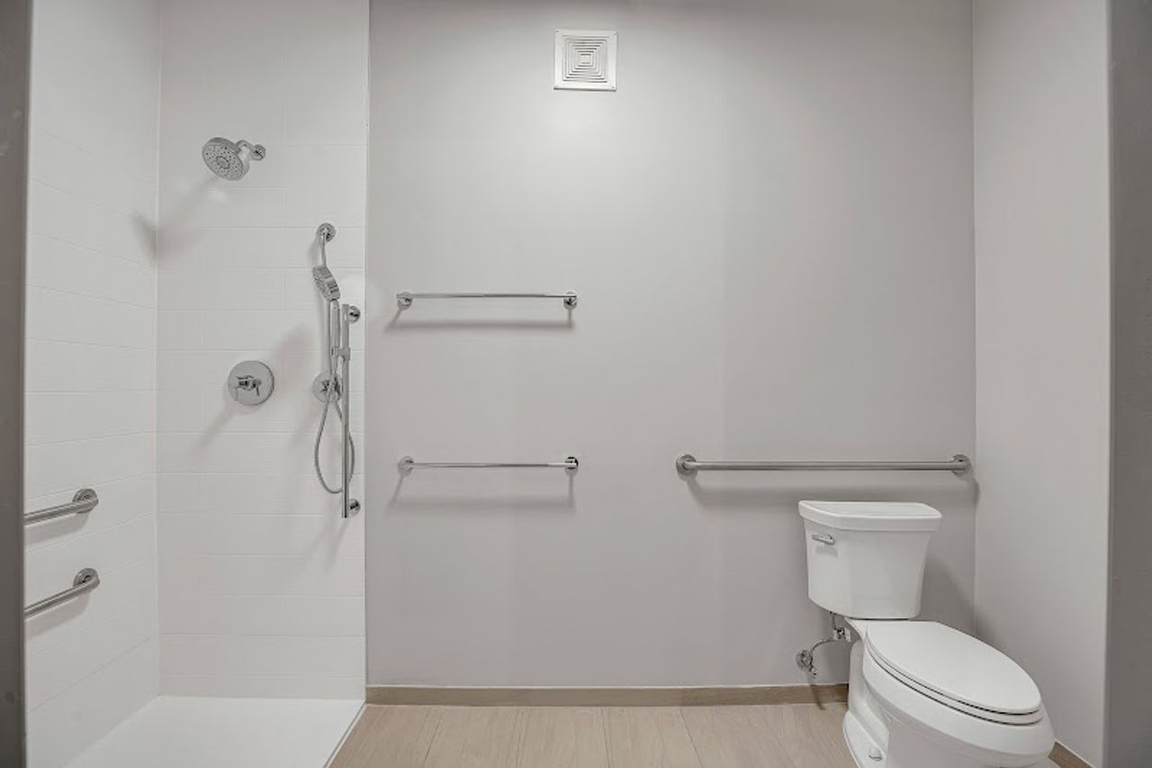 Photo of Holiday Inn Express & Suites Portland-Jantzen Beach, an IHG Hotel