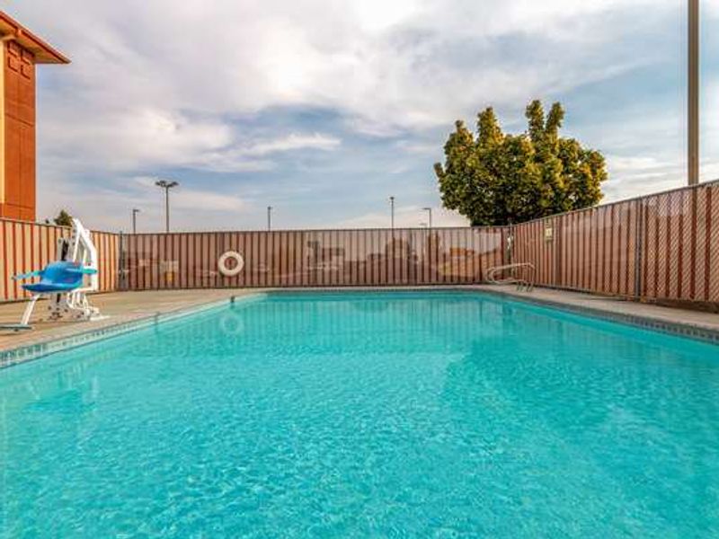 Photo of Super 8 by Wyndham The Dalles OR