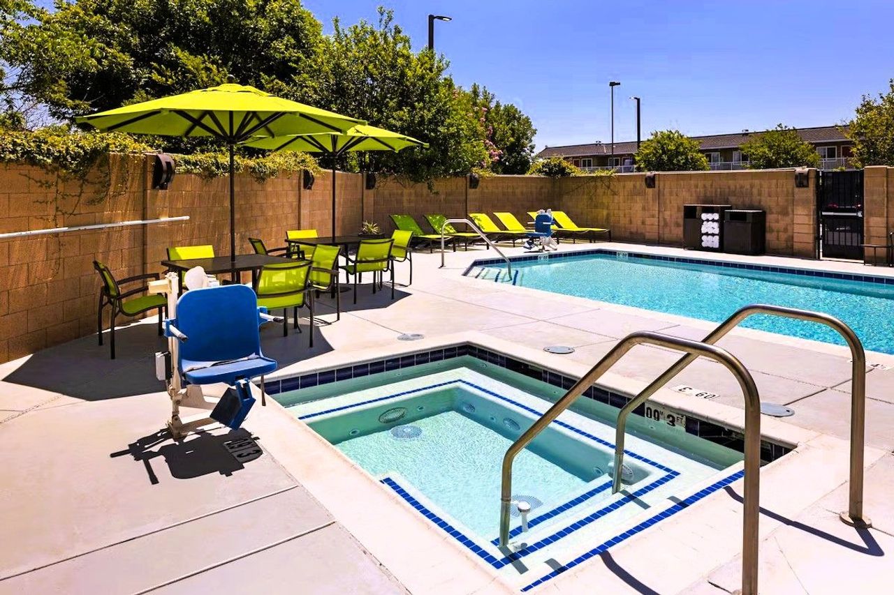 SpringHill Suites Turlock - Outdoor Pool, Whirlpool Hot Tub