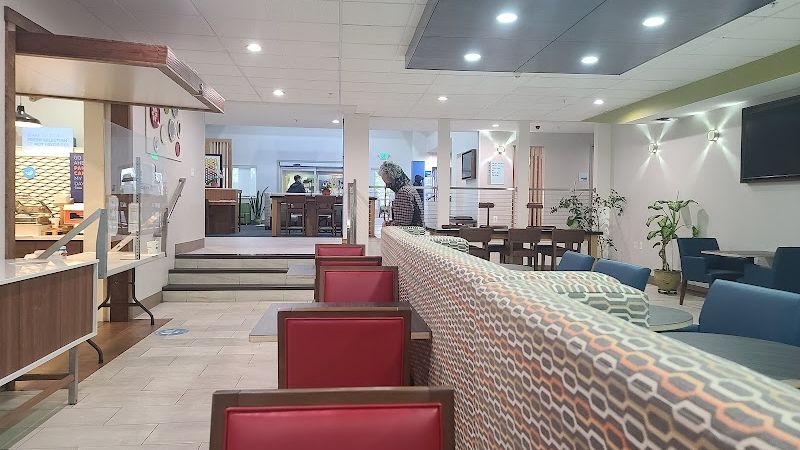 Photo of Holiday Inn Express & Suites Seattle-Everett, an IHG Hotel