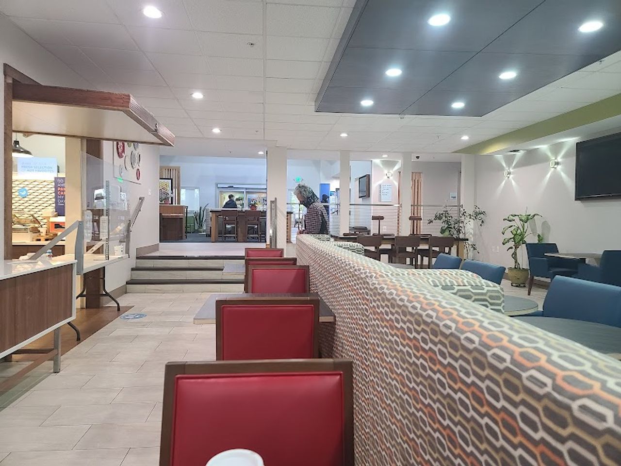 Photo of Holiday Inn Express & Suites Seattle-Everett, an IHG Hotel