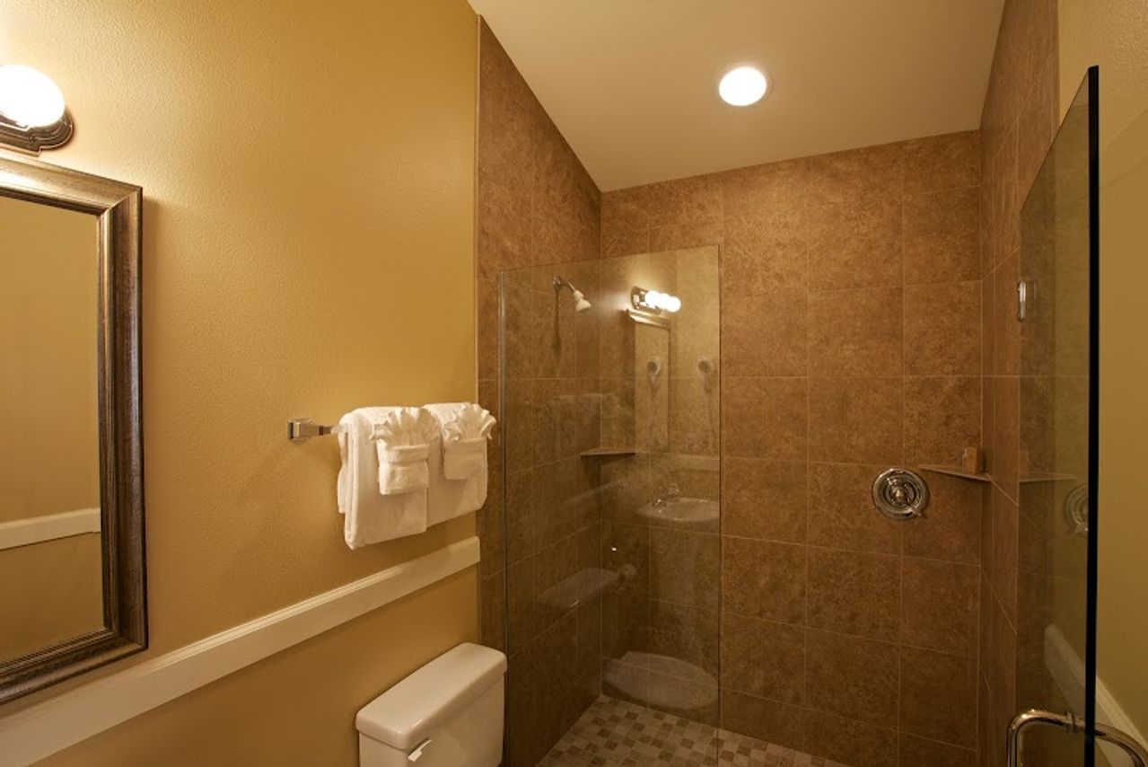 Photo of Lighthouse Inn