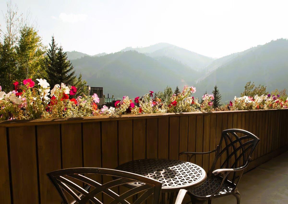 Knob Hill Inn Sun Valley - Private balcony