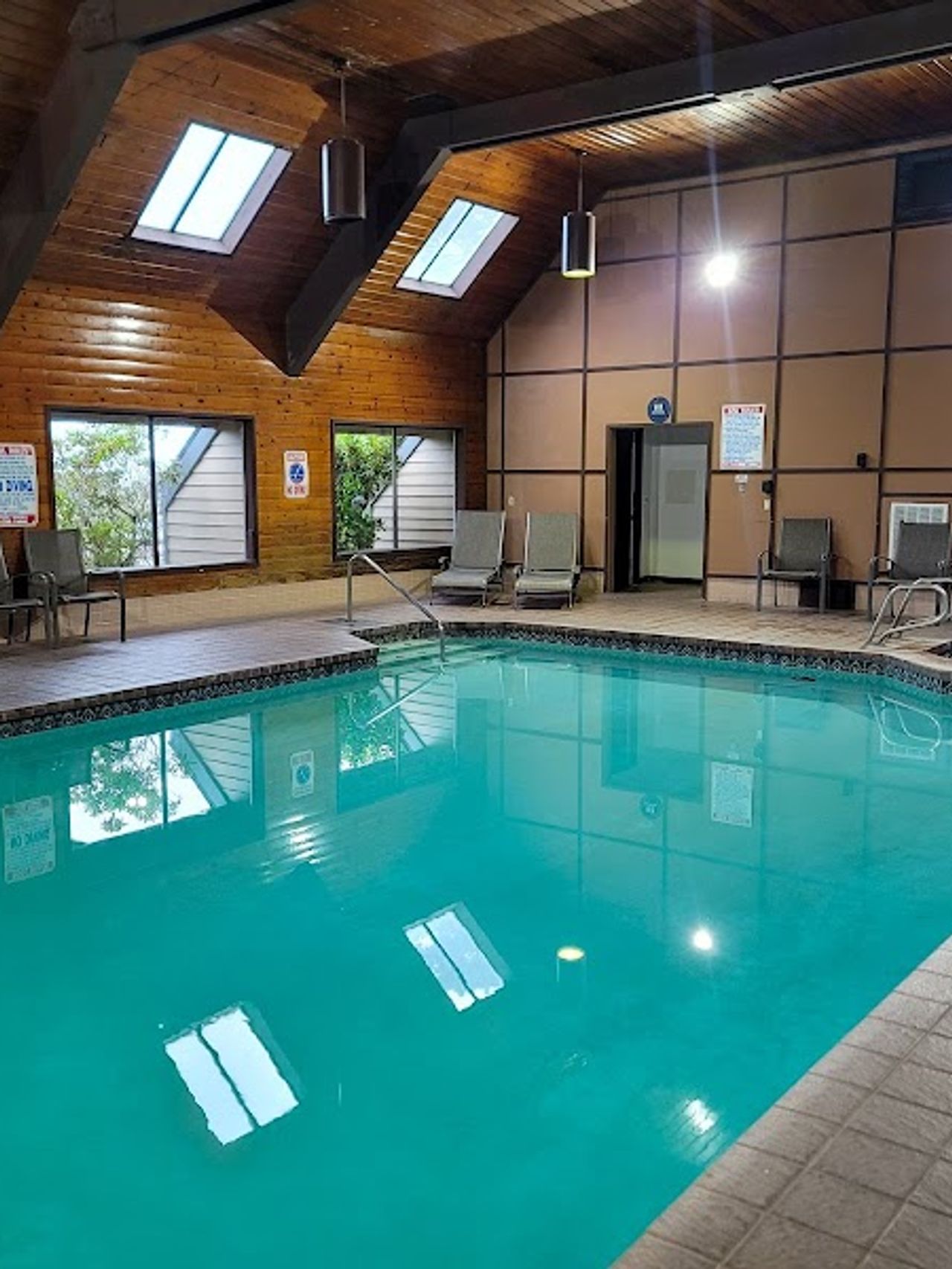 Photo of SureStay Plus by Best Western Gold Beach