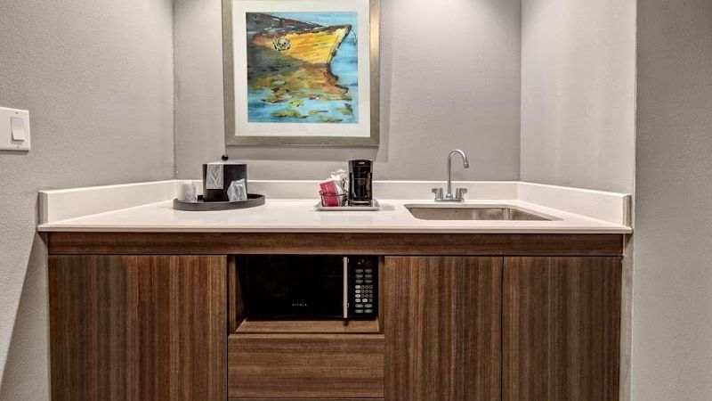 Photo of Hampton Inn & Suites San Jose Airport