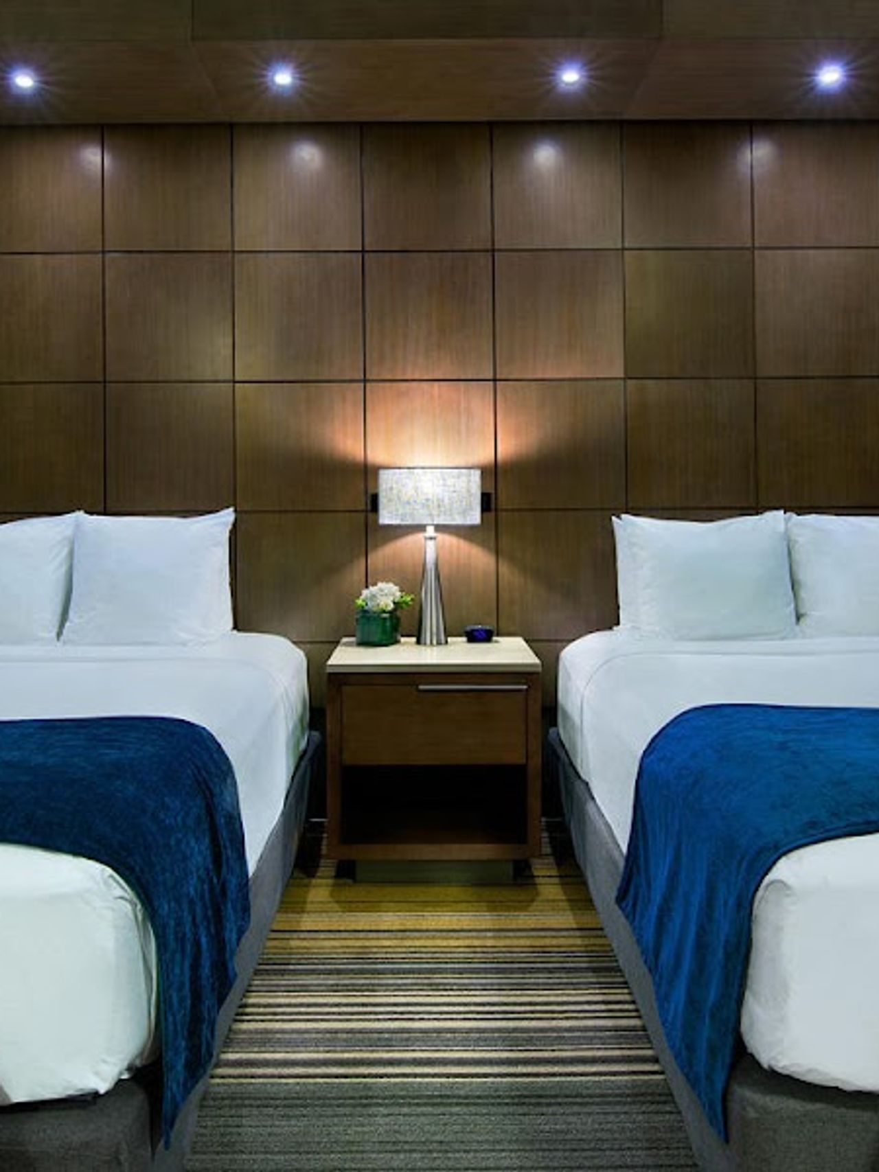Photo of Oxford Suites Spokane
