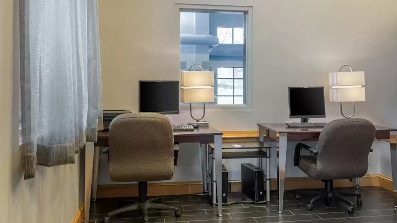 Photo of Comfort Suites Boise West Meridian