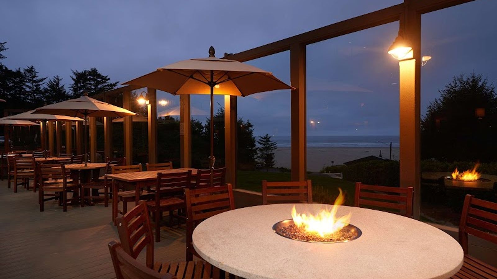 Best Western Plus Agate Beach Inn