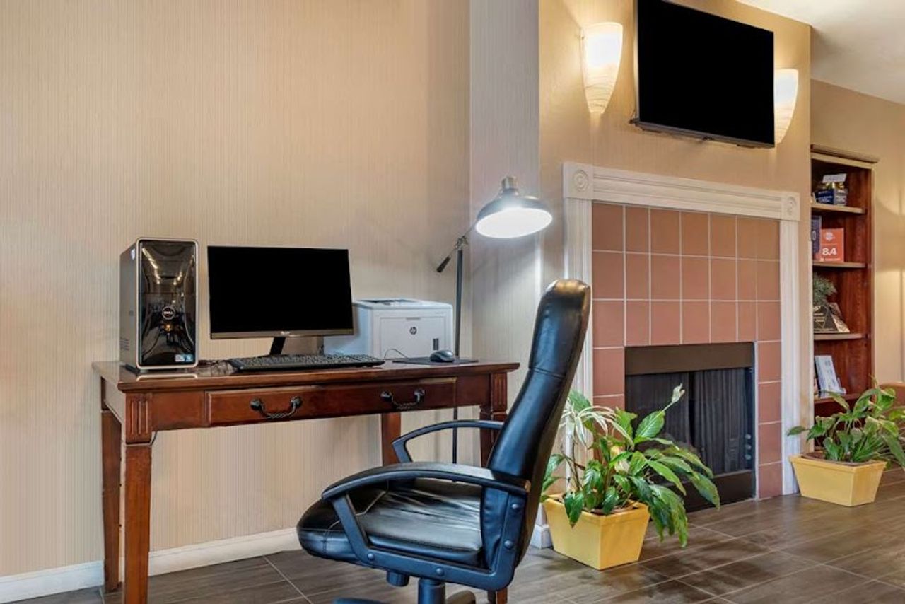 Photo of Best Western Luxury Inn