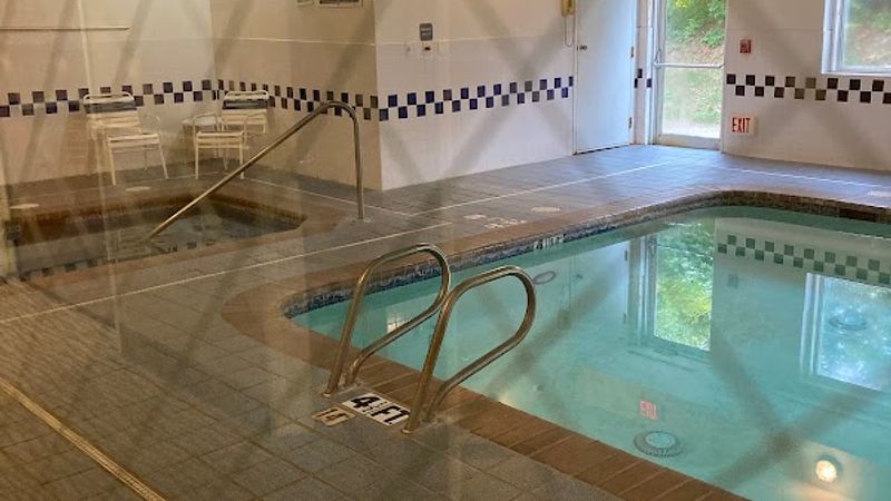 Photo of Quality Inn - Indoor pool