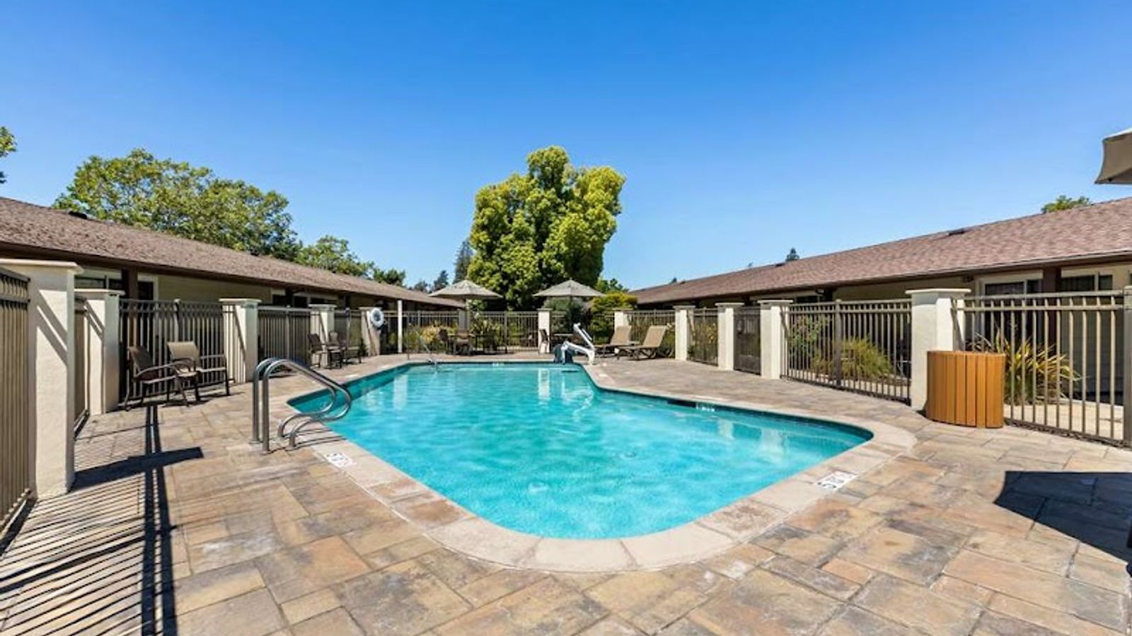 Photo of Best Western Garden Inn