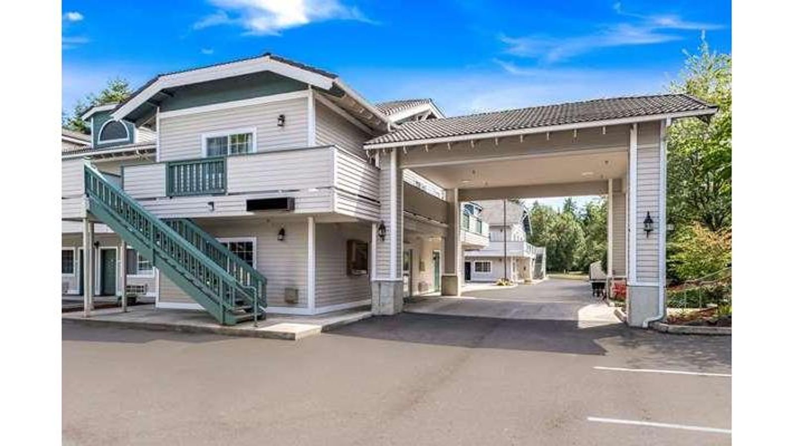 Quality Inn & Suites Bainbridge Island