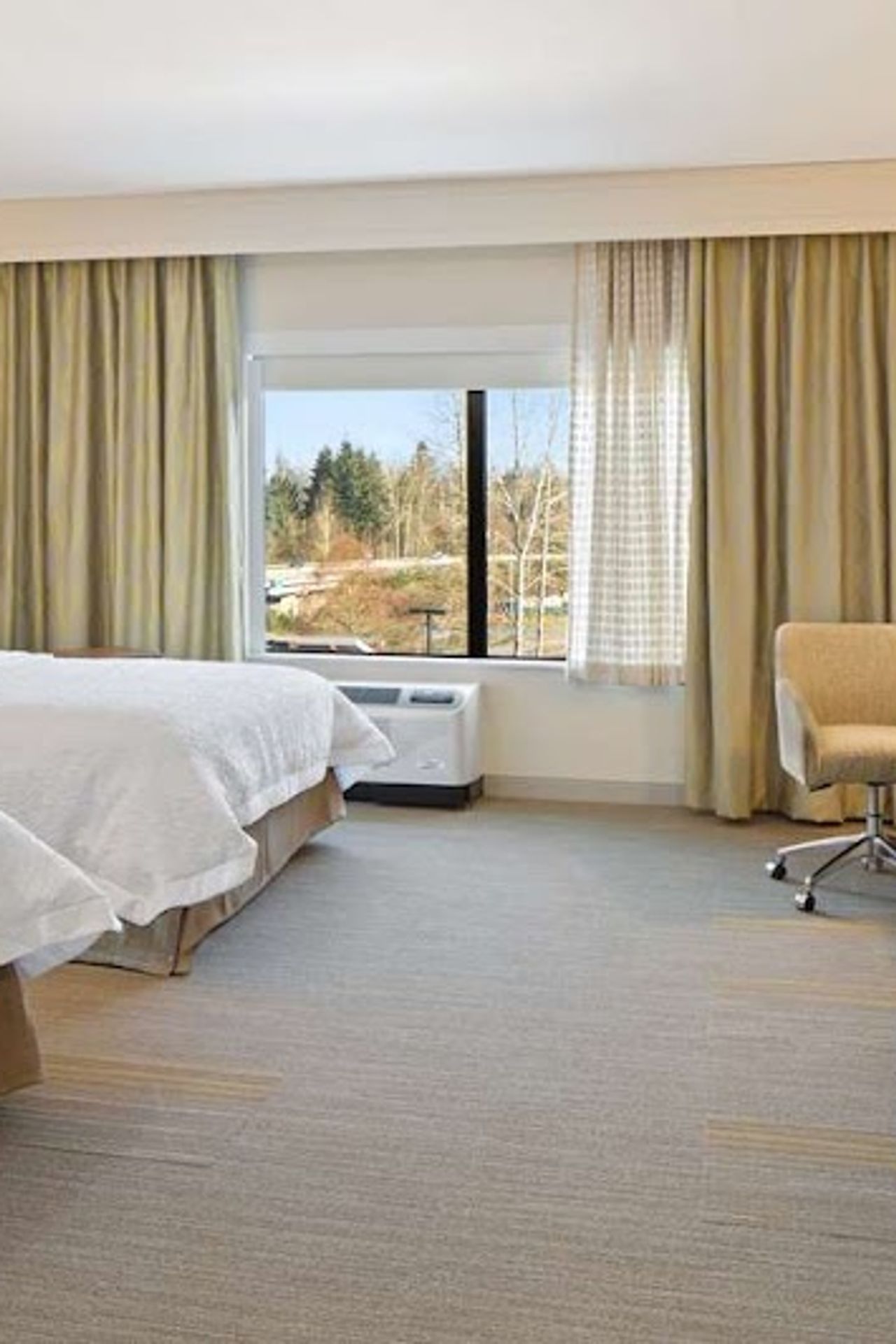 Photo of Hampton Inn & Suites-Seattle Woodinville WA