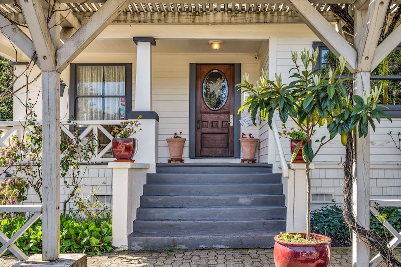 Photo of Calistoga Wine Way Inn