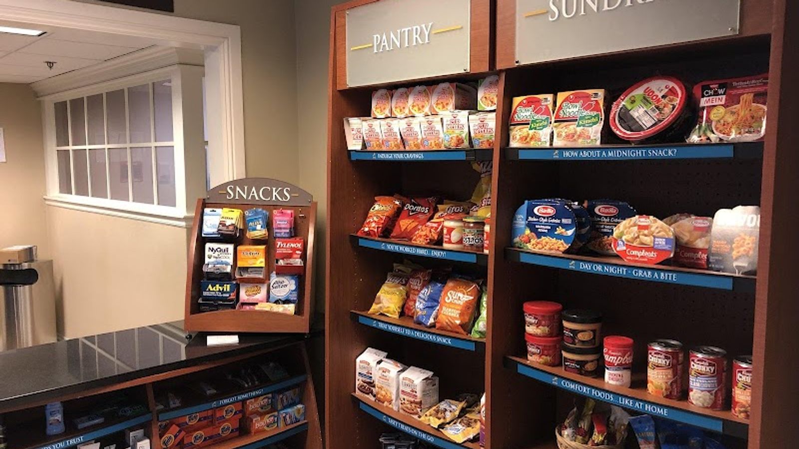 Photo of Sonesta ES Suites San Francisco Airport San Bruno - Pantry, Snack bar