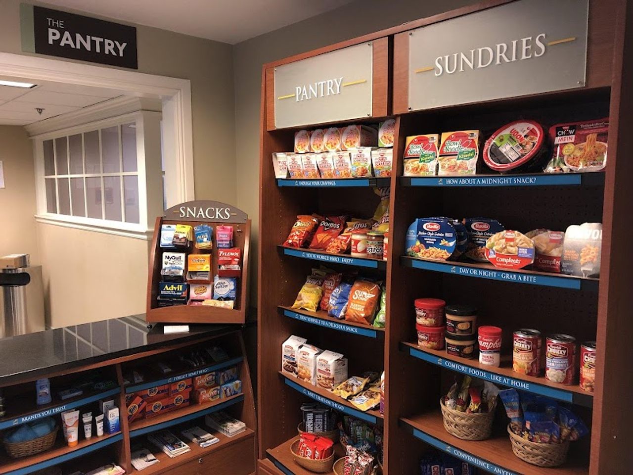 Photo of Sonesta ES Suites San Francisco Airport San Bruno - Pantry, Snack bar