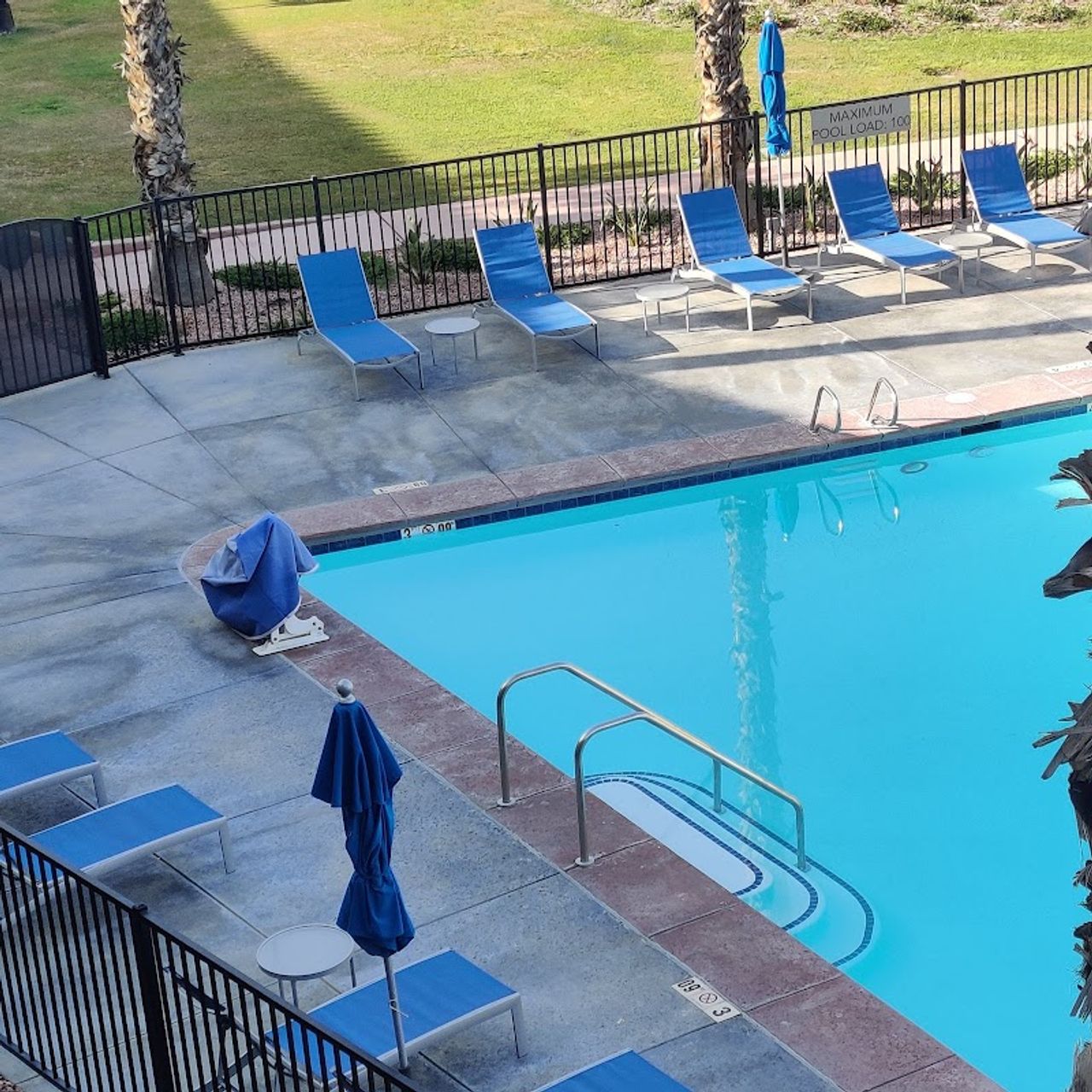 Photo of DoubleTree by Hilton Hotel Bakersfield