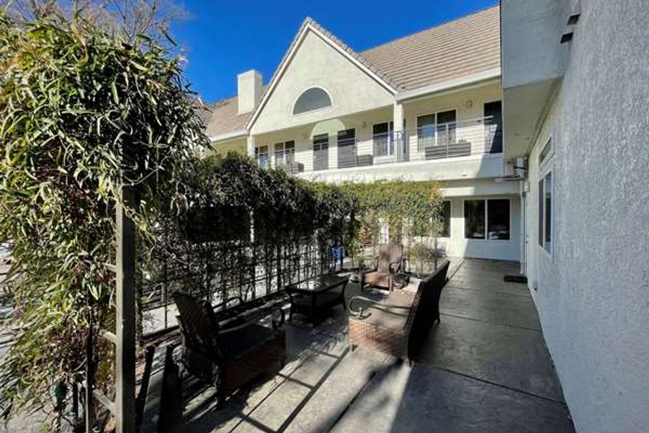 Photo of Aggie Inn, Ascend Hotel Collection