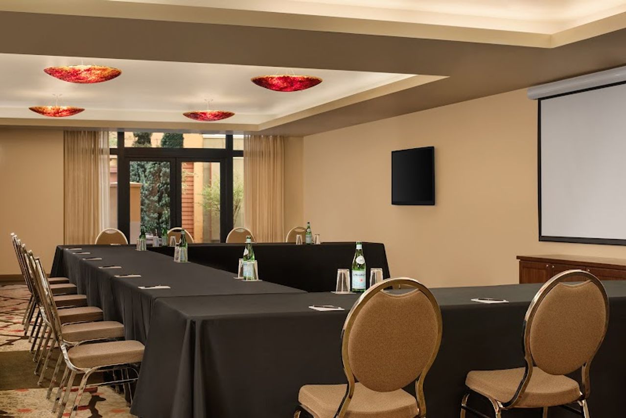 Photo of Inn at the 5th Eugene - Meeting facility