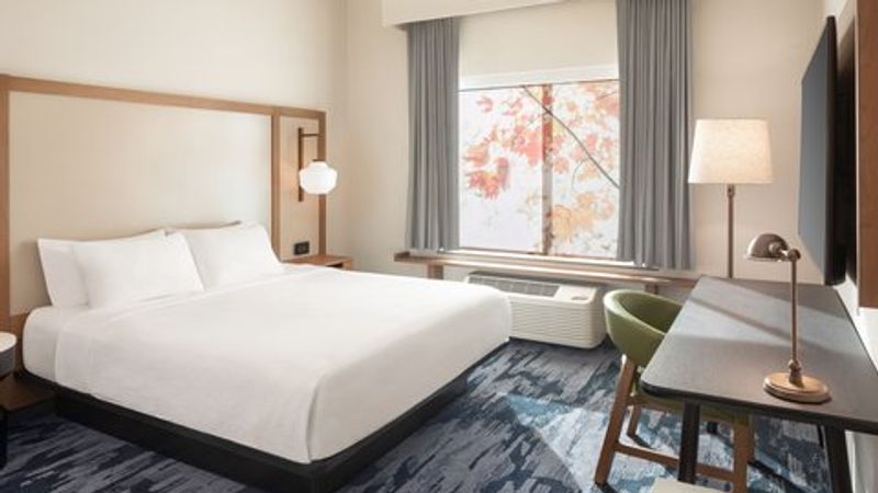 Photo of Fairfield Inn & Suites Fresno North/Shaw Avenue