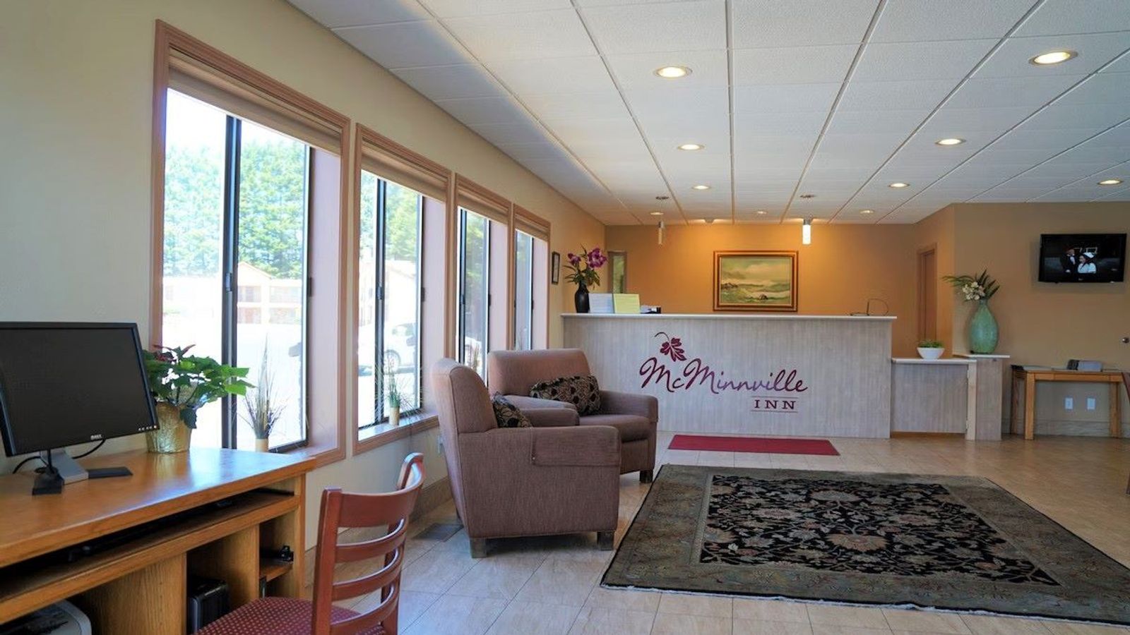 McMinnville Inn Lobby