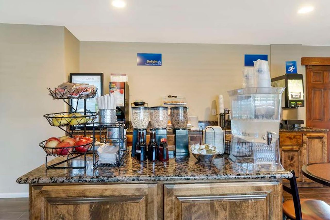 Photo of Best Western Sonoma Winegrower's Inn