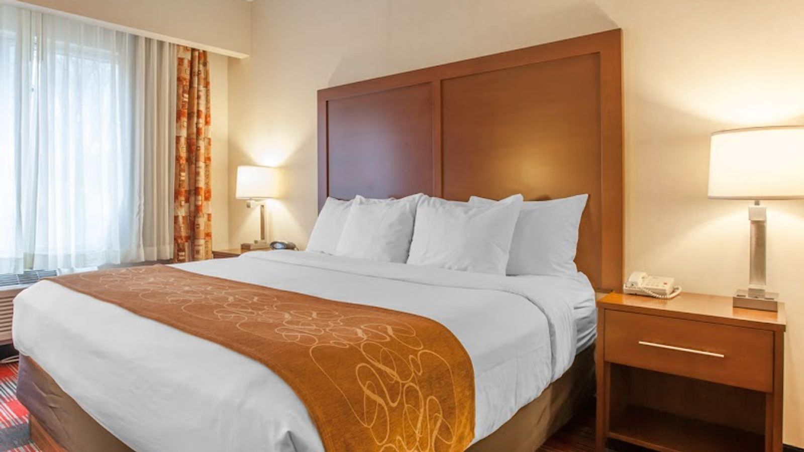 Photo of Comfort Suites Near Vancouver Mall