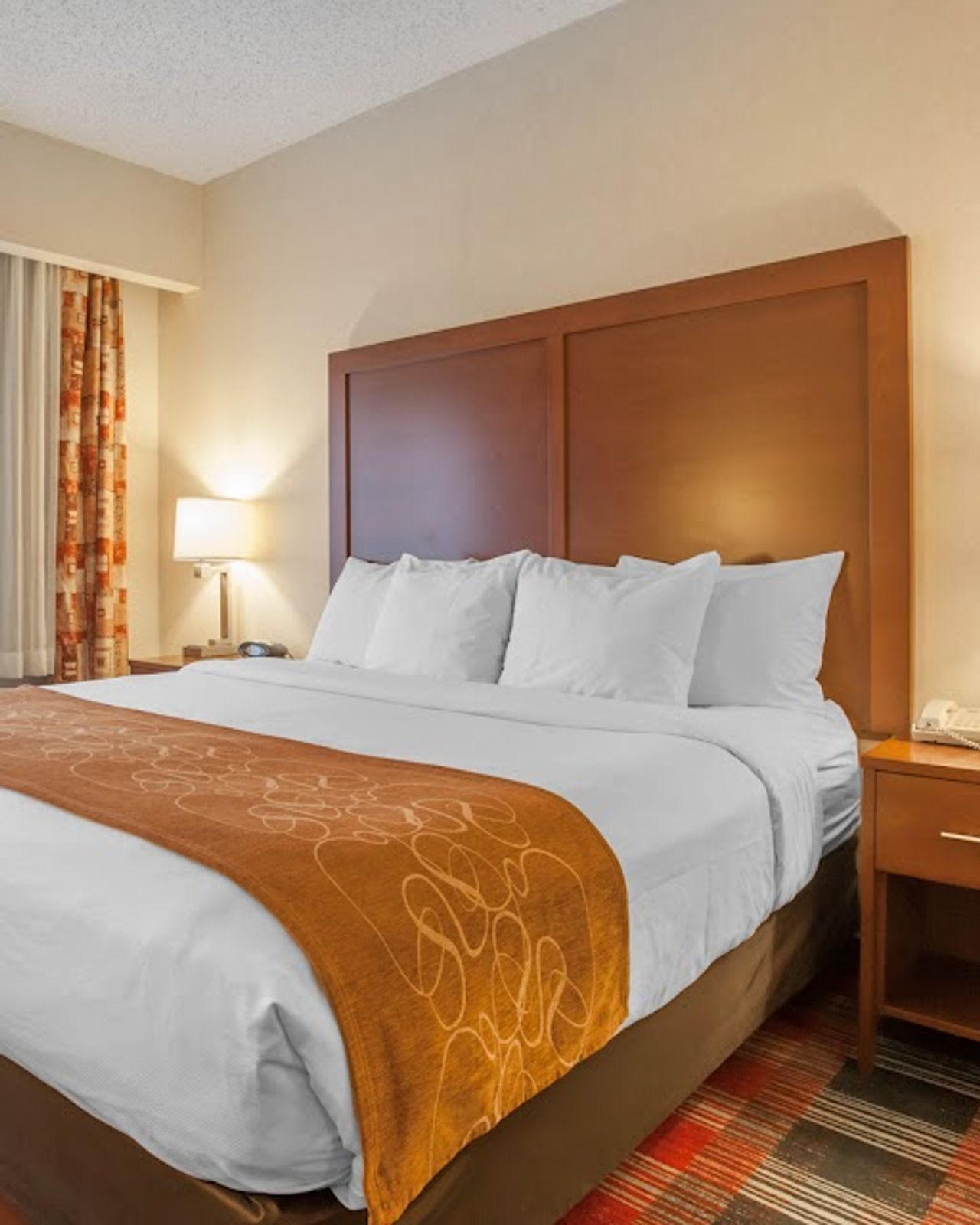 Photo of Comfort Suites Near Vancouver Mall