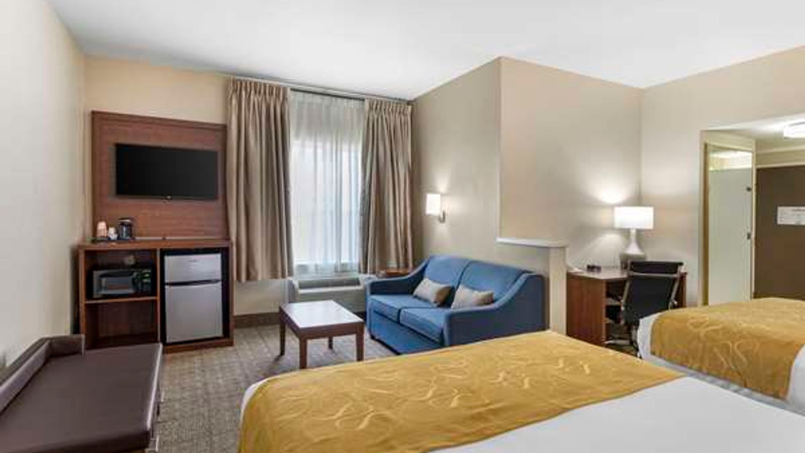 Photo of Comfort Suites