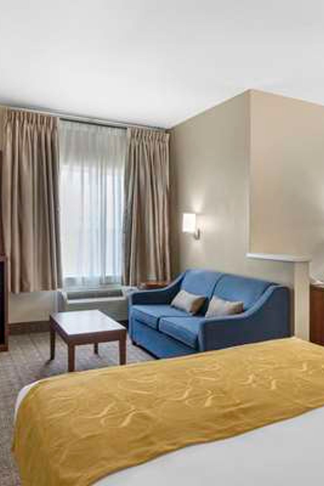 Photo of Comfort Suites
