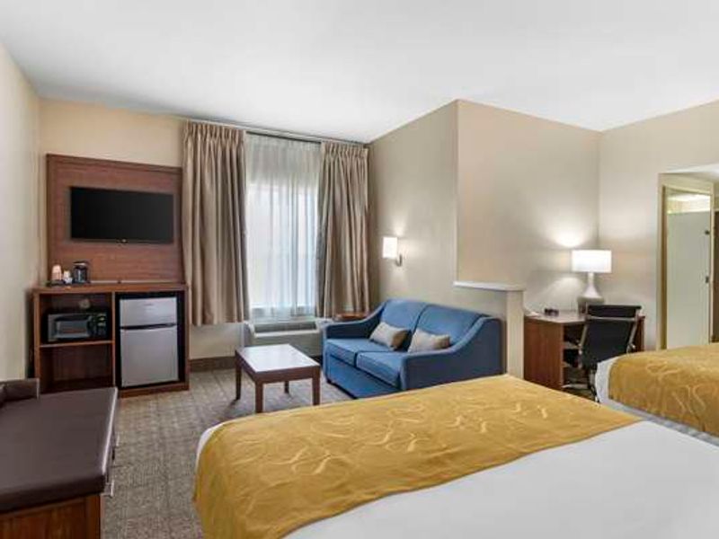 Photo of Comfort Suites