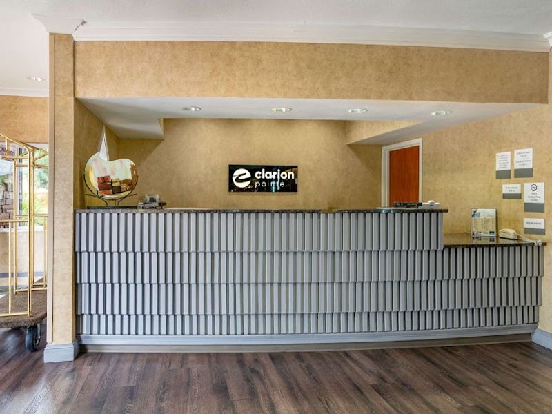 Photo of Clarion Pointe Medford