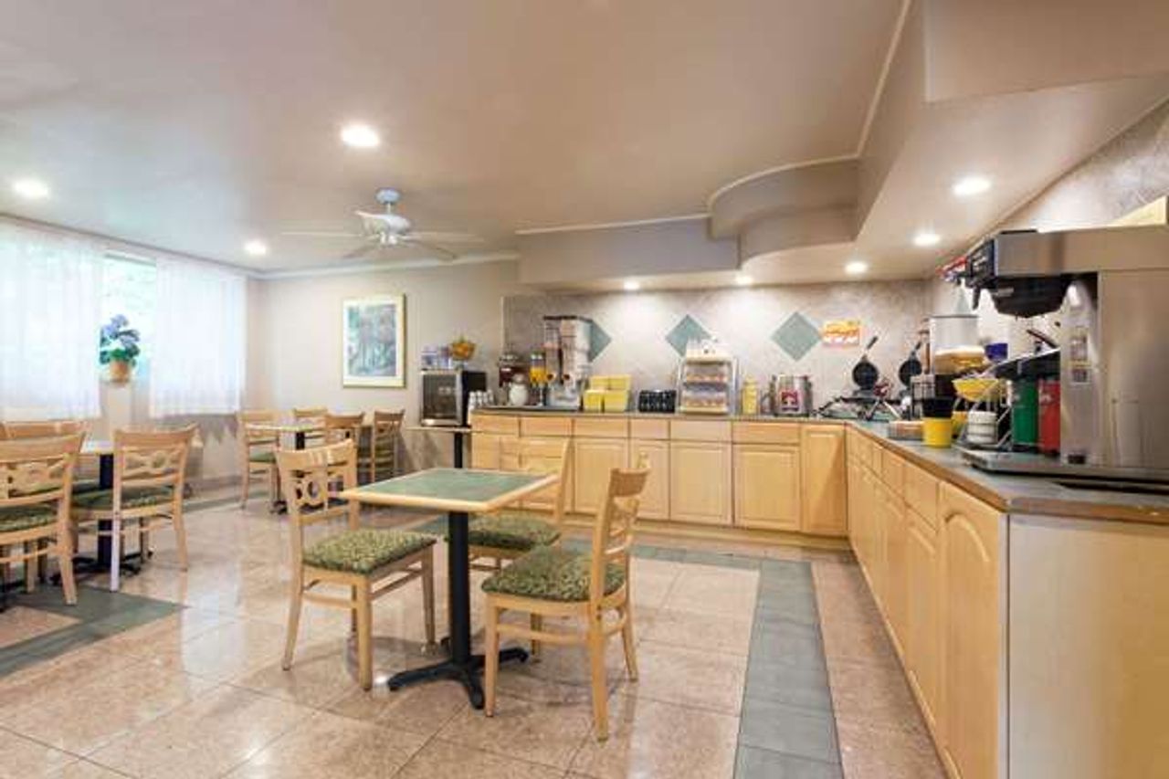 Photo of Days Inn by Wyndham Seatac Airport