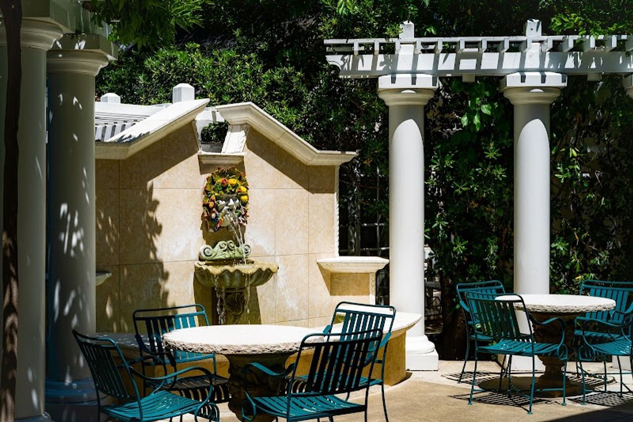 Photo of THE BERGSON