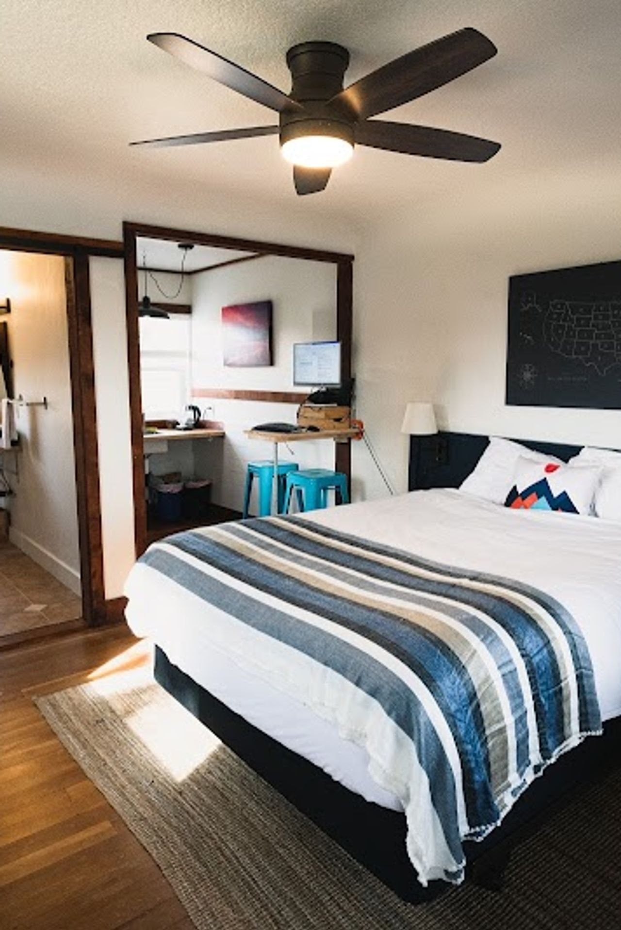 Photo of Left Coast Lodge